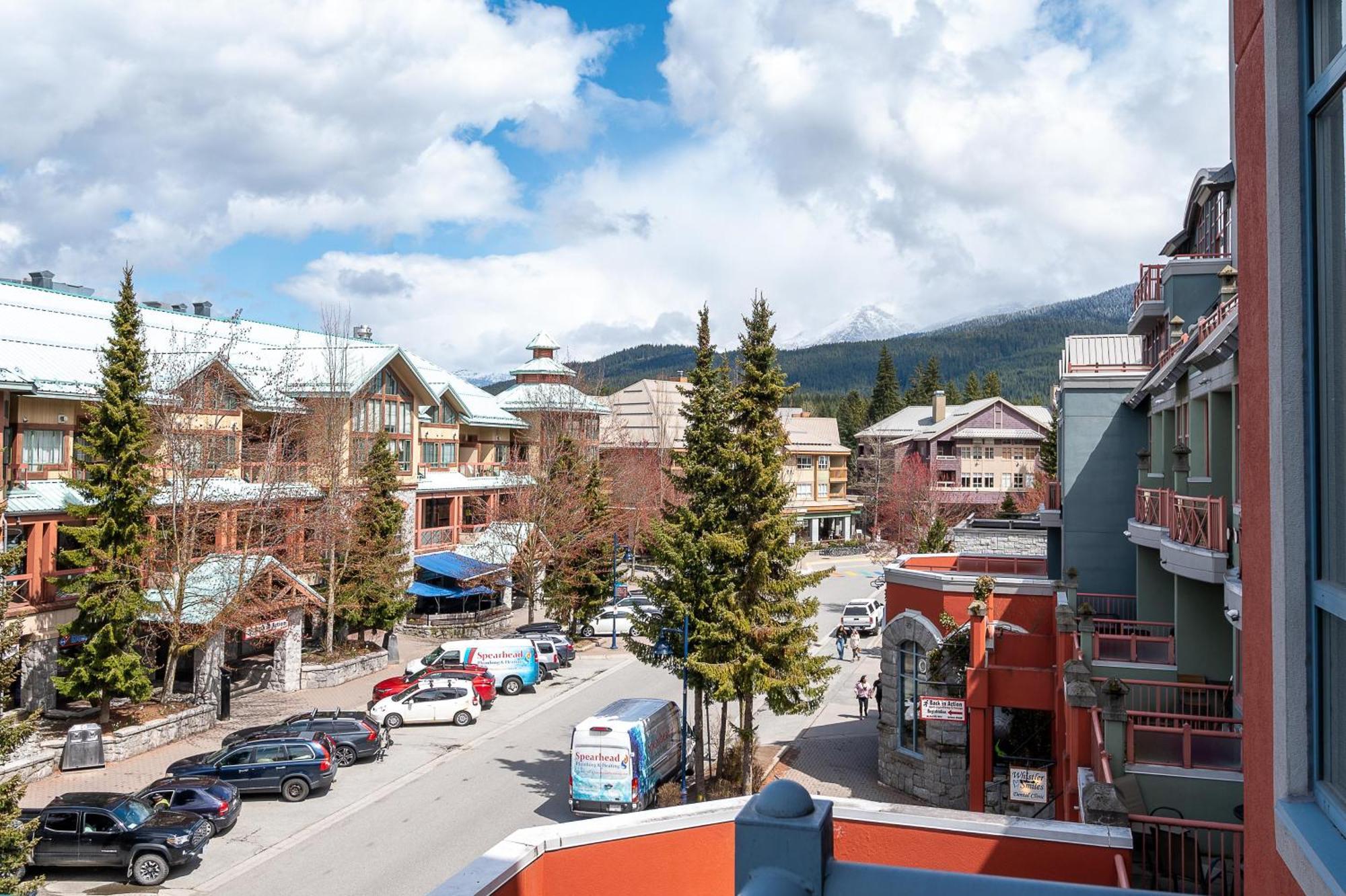 Alpenglow Lodge Fika One Bedroom By Mva Whistler Exterior foto